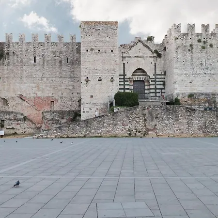 Piazza Duomo - 20 Min By Train To Florence 普拉托