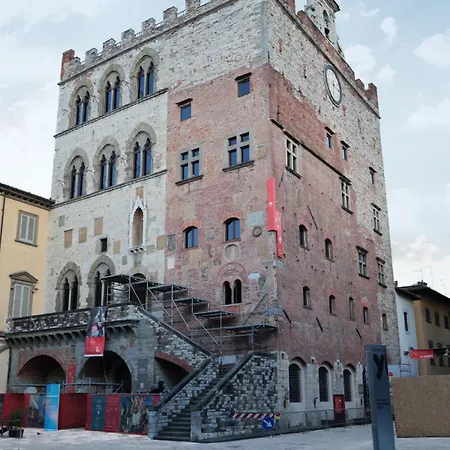 Piazza Duomo - 20 Min By Train To Florence Apartment Prato (Prato)