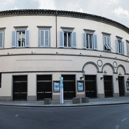 Apartment Piazza Duomo - 20 Min By Train To Florence Prato (Prato)